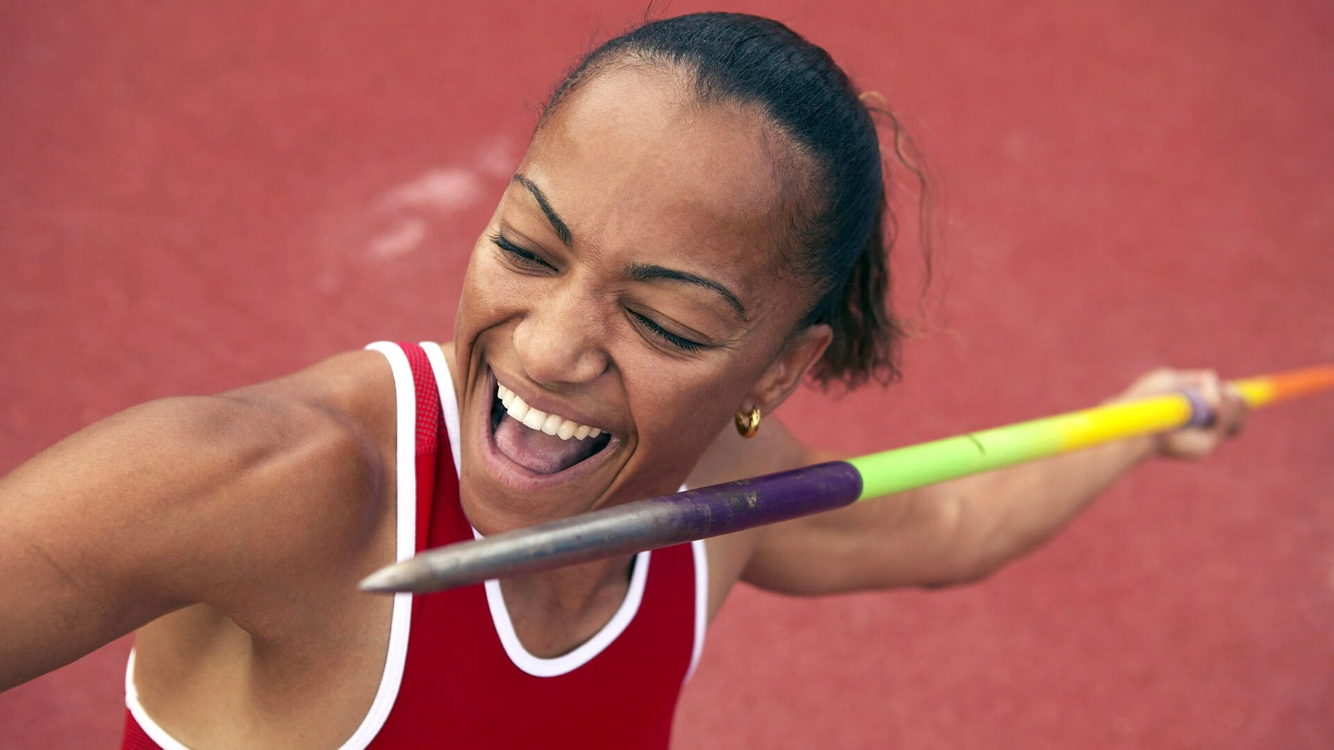 快船核心乔治自建训练营，支持青年球员成长，乔治在快船打什么位置