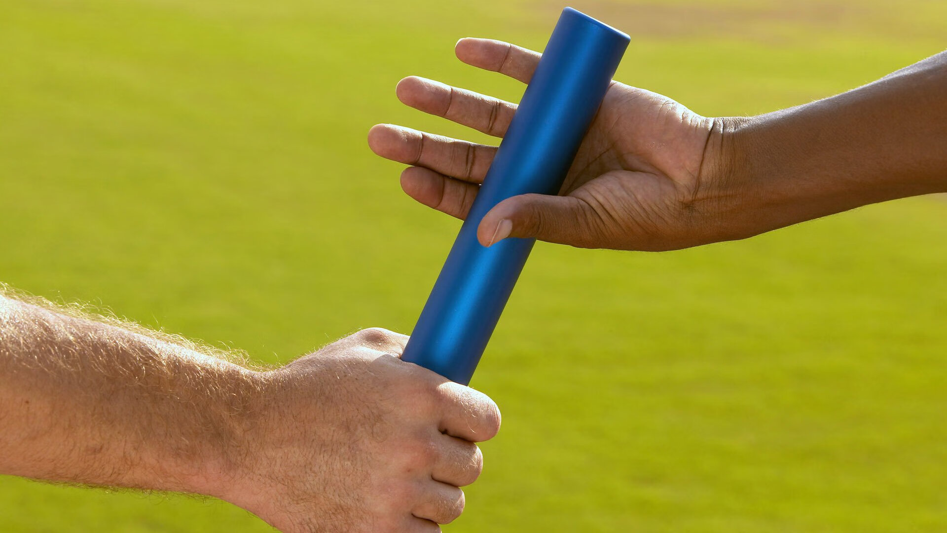 沙尘与泥泞中的王者争霸:WRC最艰难赛段全景剖析